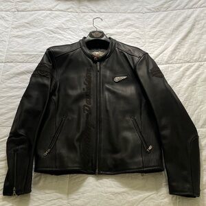 Authentic Harley Davidson Genuine Leather Jacket!!!